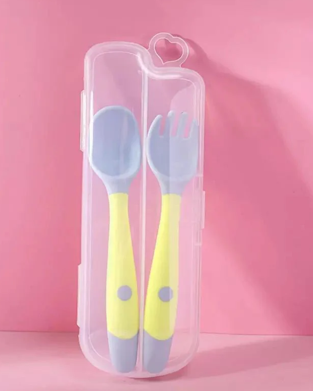 Set cuchara y tenedor flexibles con estuche